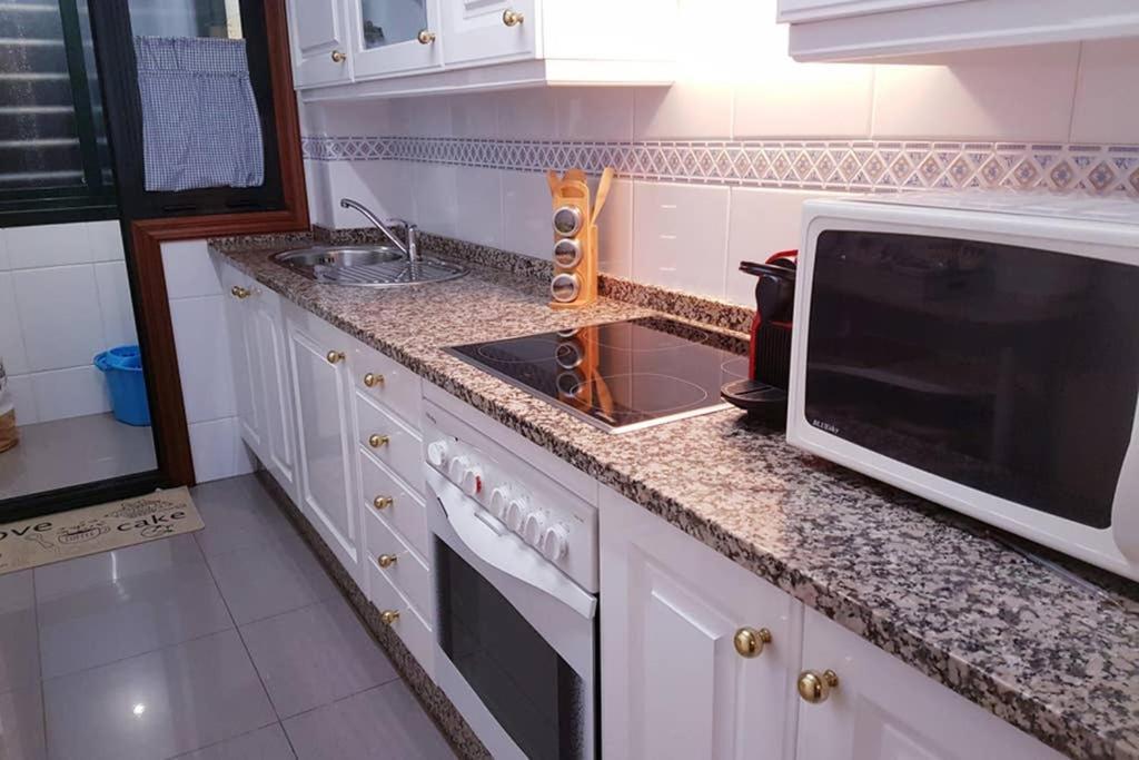 Apartamento Completo Con Parking Privado Y Wifi En San Roque Vigo Ngoại thất bức ảnh